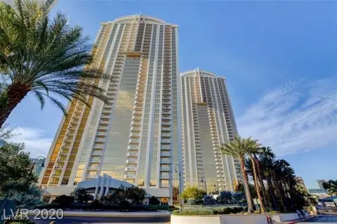 Las Vegas High-Rise Residence