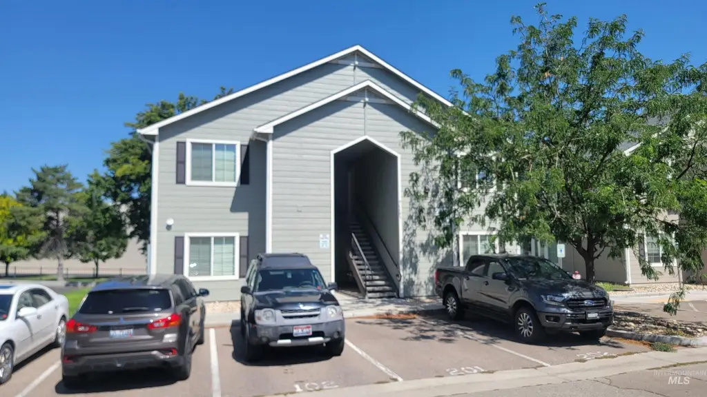 276 E Main Loop, Nampa, ID 83686