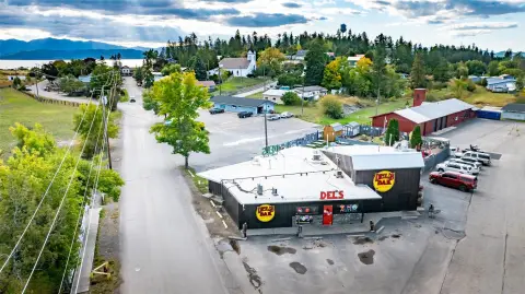 Historic Bar & Grill Opportunity