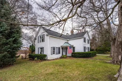 Lancaster Farmhouse with Barn