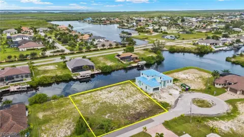 Oversized Triple Gulf-Access Lot