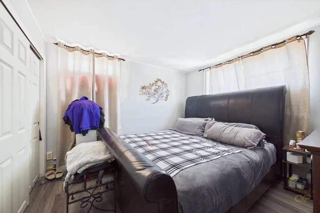 Picture 30