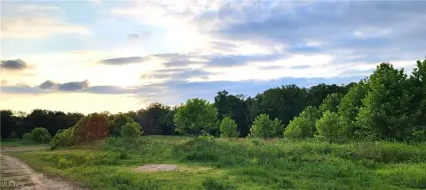 Picture of Residential land & home lots at Hidden Rdg Rd VL3, North Royalton, OH