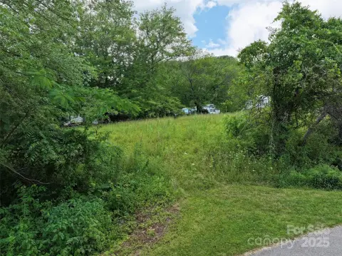 Waynesville, NC Corner Lot