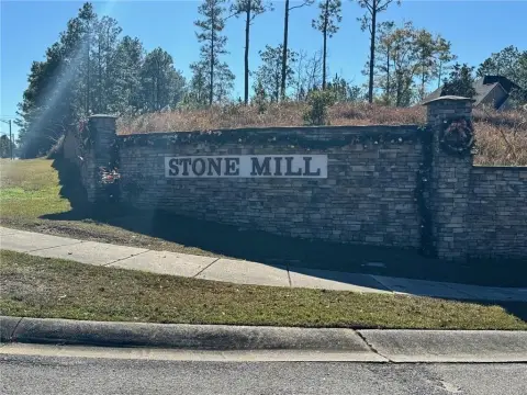 Residential Lot in Stone Mill