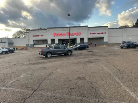 Large Retail Building For Sale