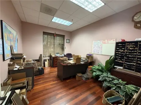 Suwanee Office/Warehouse Space Available