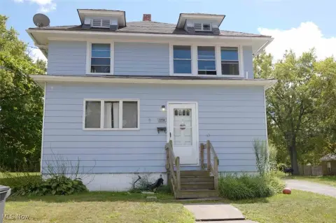 Renovated Warren Quadruplex For Sale