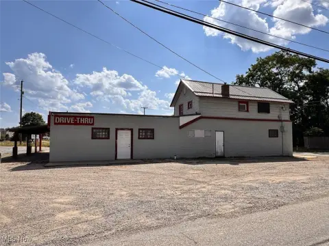 Minerva Commercial Property with Drive-Thru