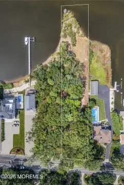 Waterfront Land Parcel in Brick