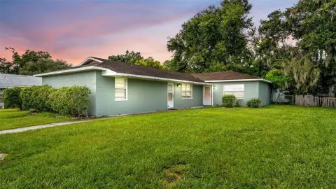 Duplex with Screened Porches