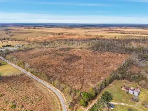 Unrestricted Land in Reeves, Louisiana