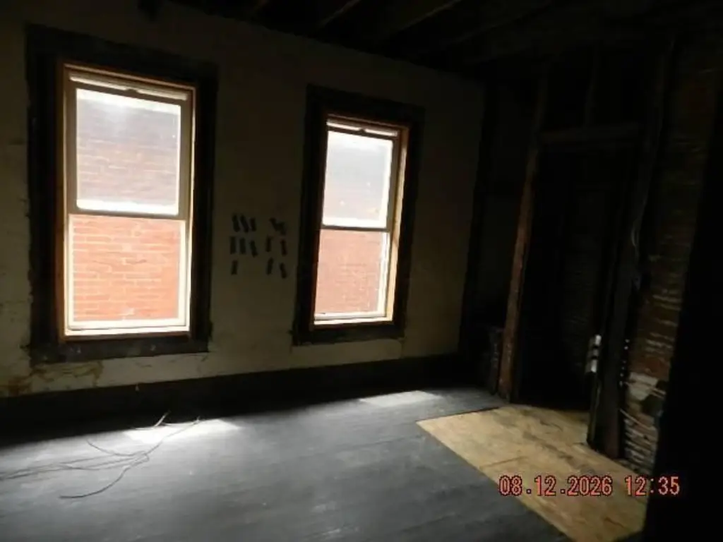 Picture 12