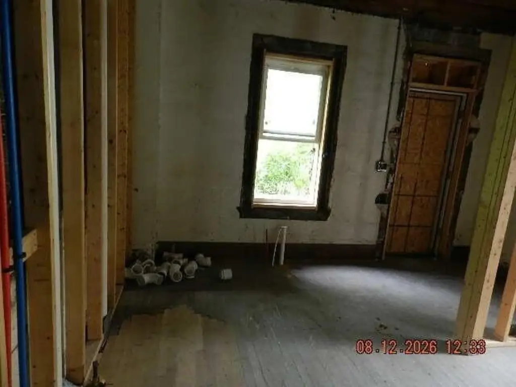 Picture 7