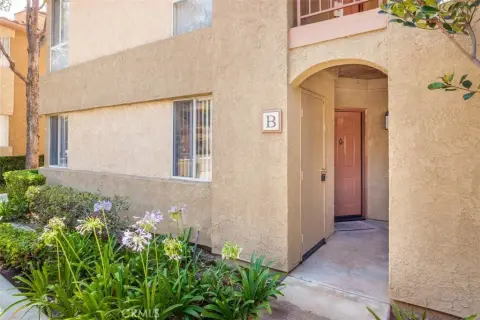 Upgraded Condo in Yorba Linda