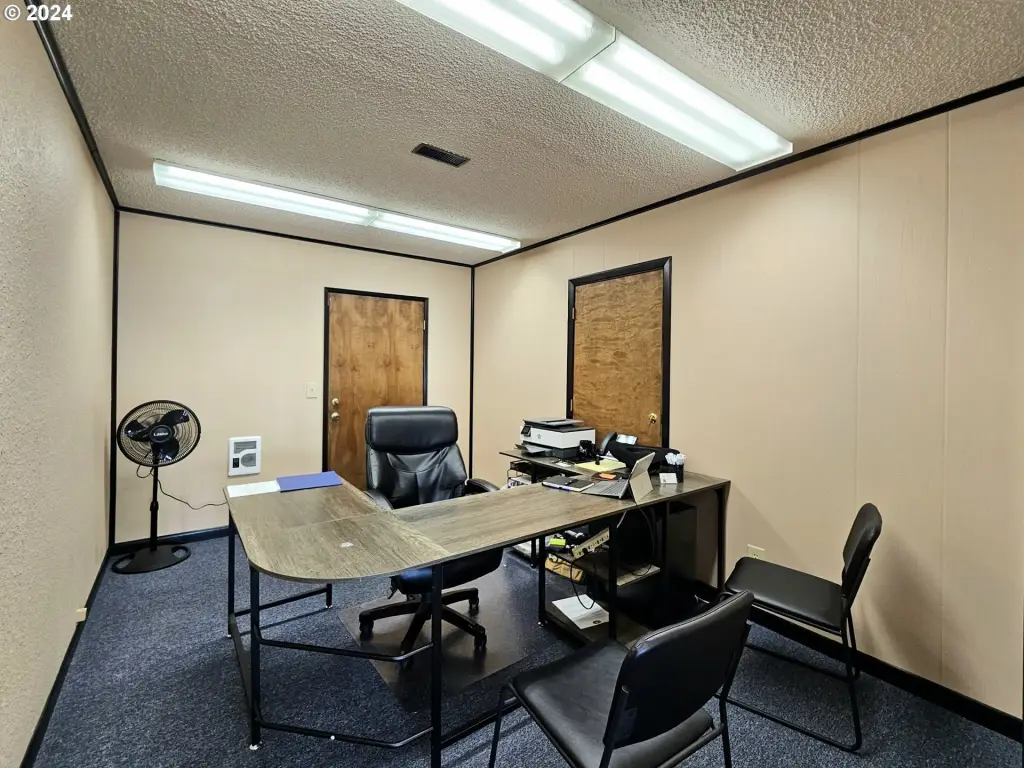 Picture 19