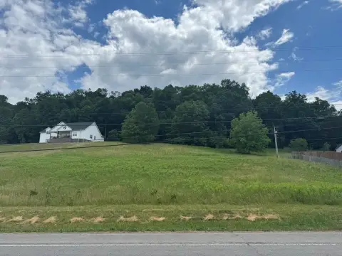 5-Acre Tract Near Carthage, TN