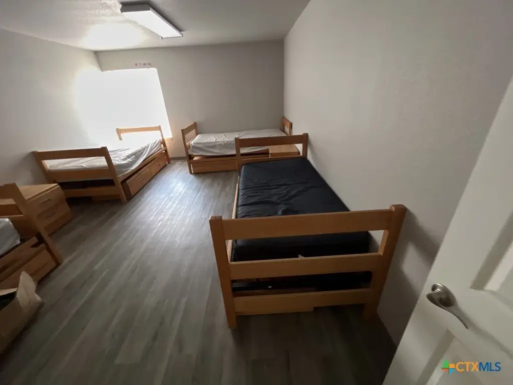 Picture 16