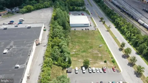 Commercial Land on Industrial Blvd