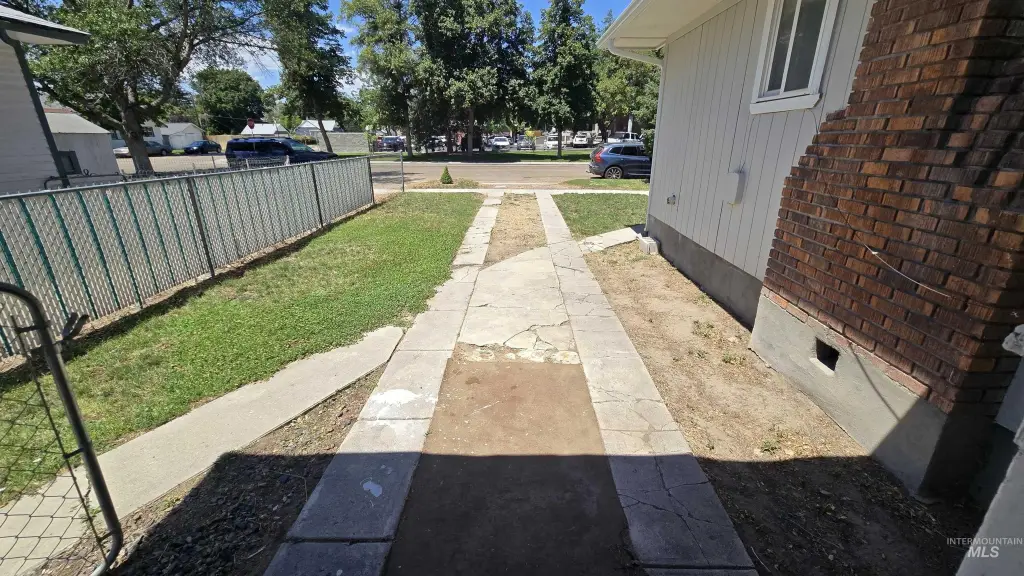 Picture 15