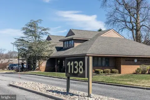 Vineland Commercial Building with Income