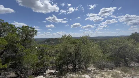 Canyon Lake Land with Views