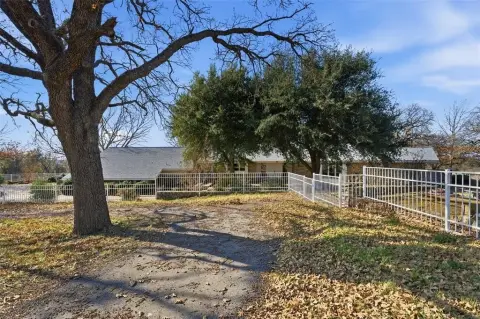 Live Water Ranch in Comanche