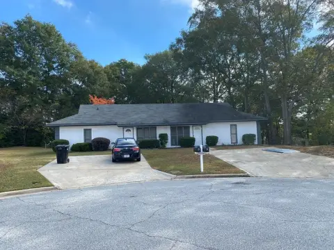 Columbus Duplex Near Hughston Campus