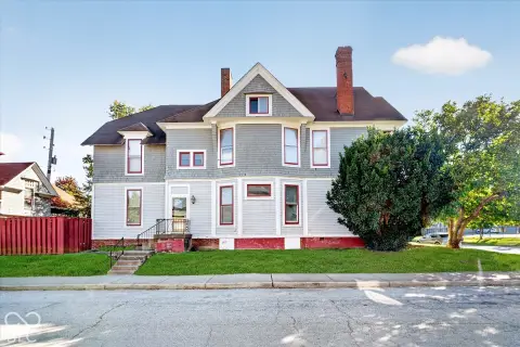 Triplex with Carriage House