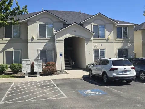 Fourplex with Private Patio/Balcony