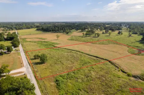 Unrestricted Pasture Land Near Neosho