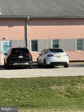 Office with Warehouse in Berlin