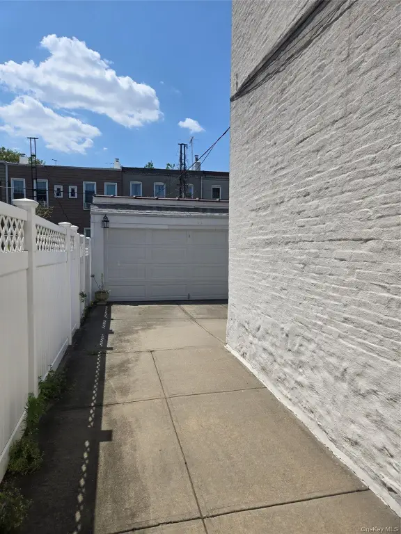 Picture 16