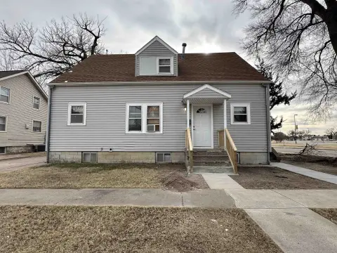 Hays, KS Three-Plex Investment