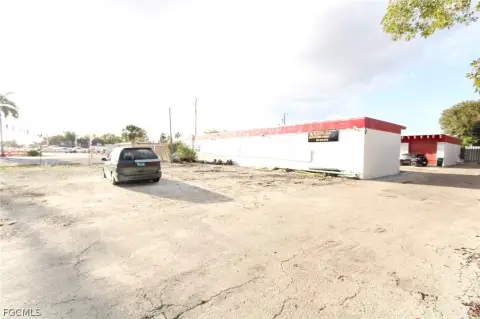 North Fort Myers Standalone Warehouse