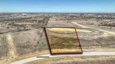 Land in Santorini Community, Brock