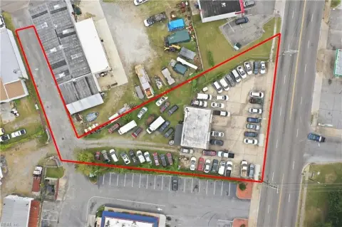Auto Repair Shop with Fenced Yard