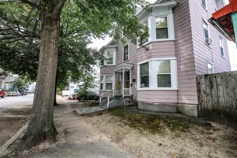 Triplex with Garage Rental