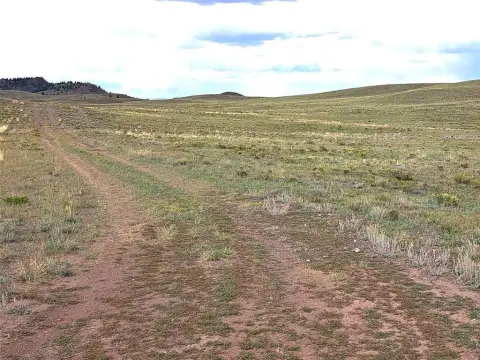 Hartsel Land with Mountain Views