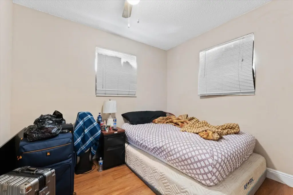 Picture 25
