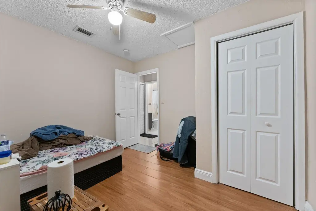 Picture 28