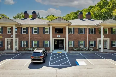 Brick Office Suite with Central Air