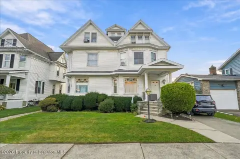 Leased 3-Unit Triplex