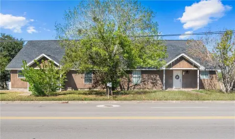 Spacious Duplex in Victoria, TX