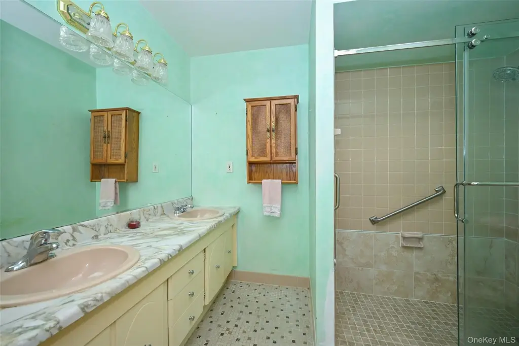Picture 8