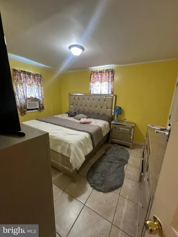 Picture 4
