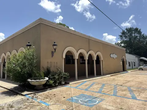 Versatile Commercial Property in Eunice
