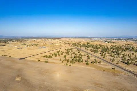 Land Near Fairchild Air Force Base