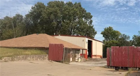 Automotive Shop with Secured Lot