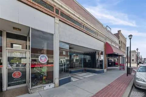 Downtown Retail Opportunity in Wood River